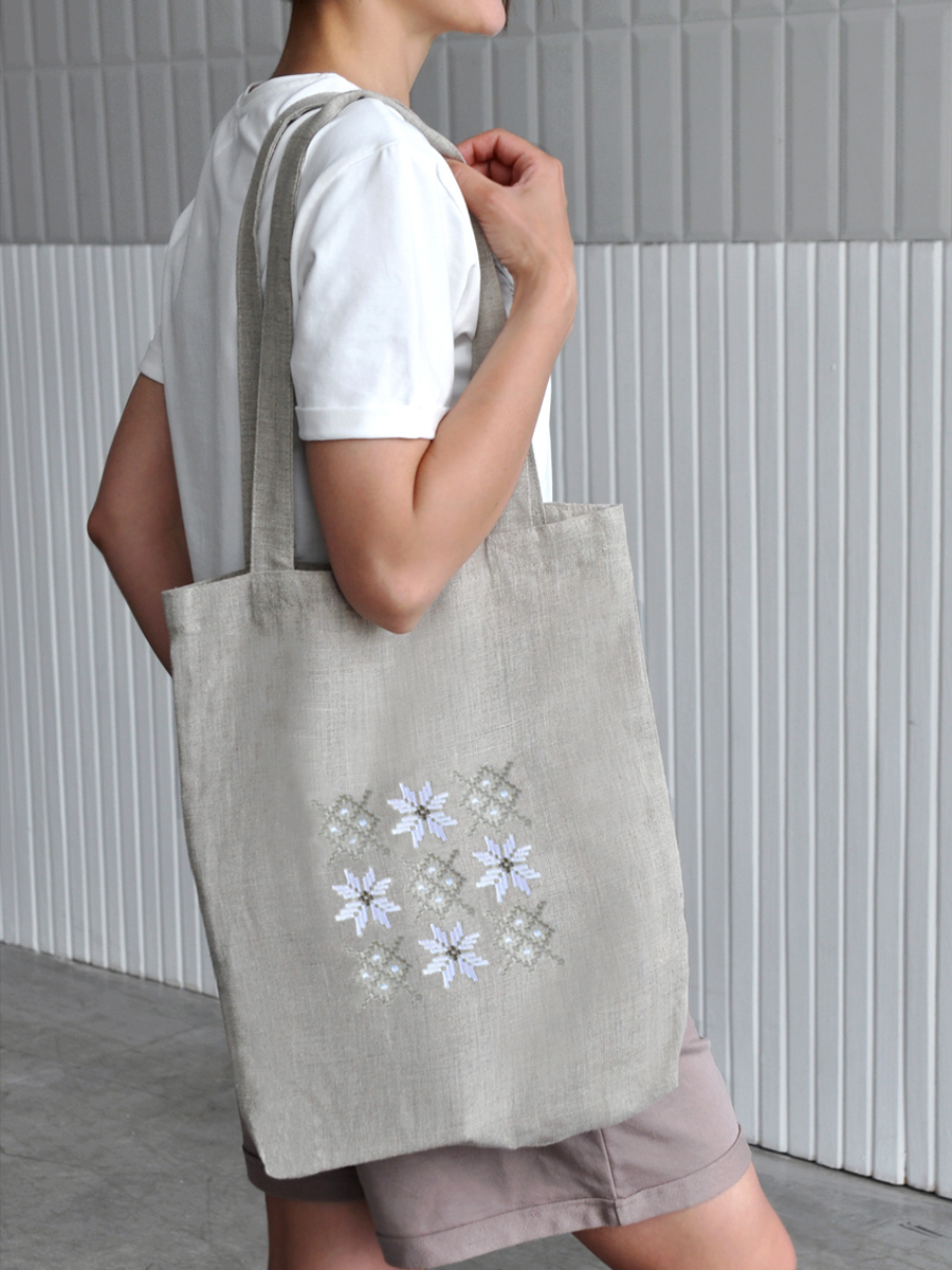 Сумка с вышивкой "Спарыш"