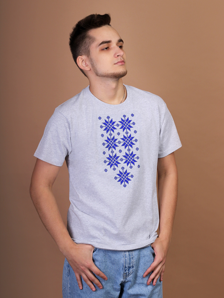 Мужская футболка серая с синей вышивкой "Жыццё"