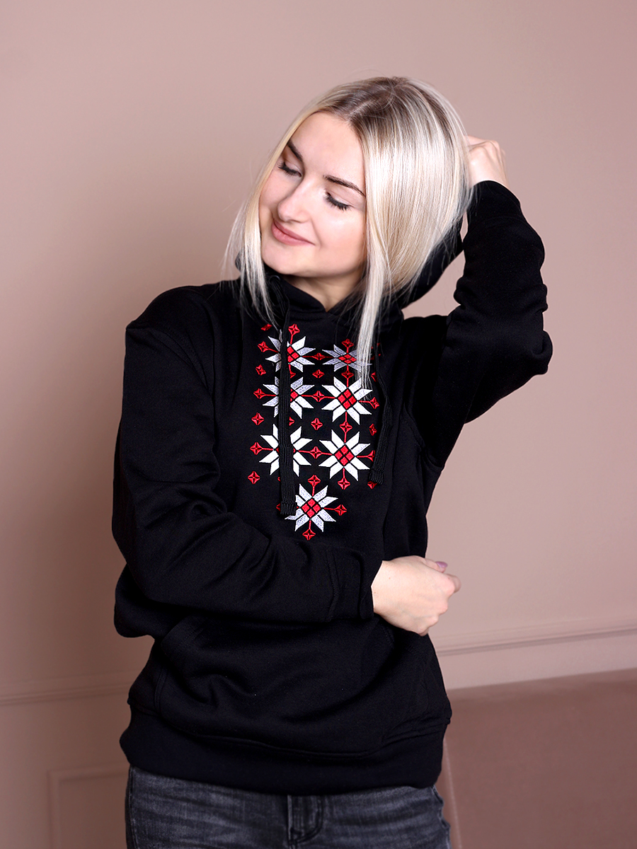 Худи женское черное с красно-белой вышивкой "Жыцце"