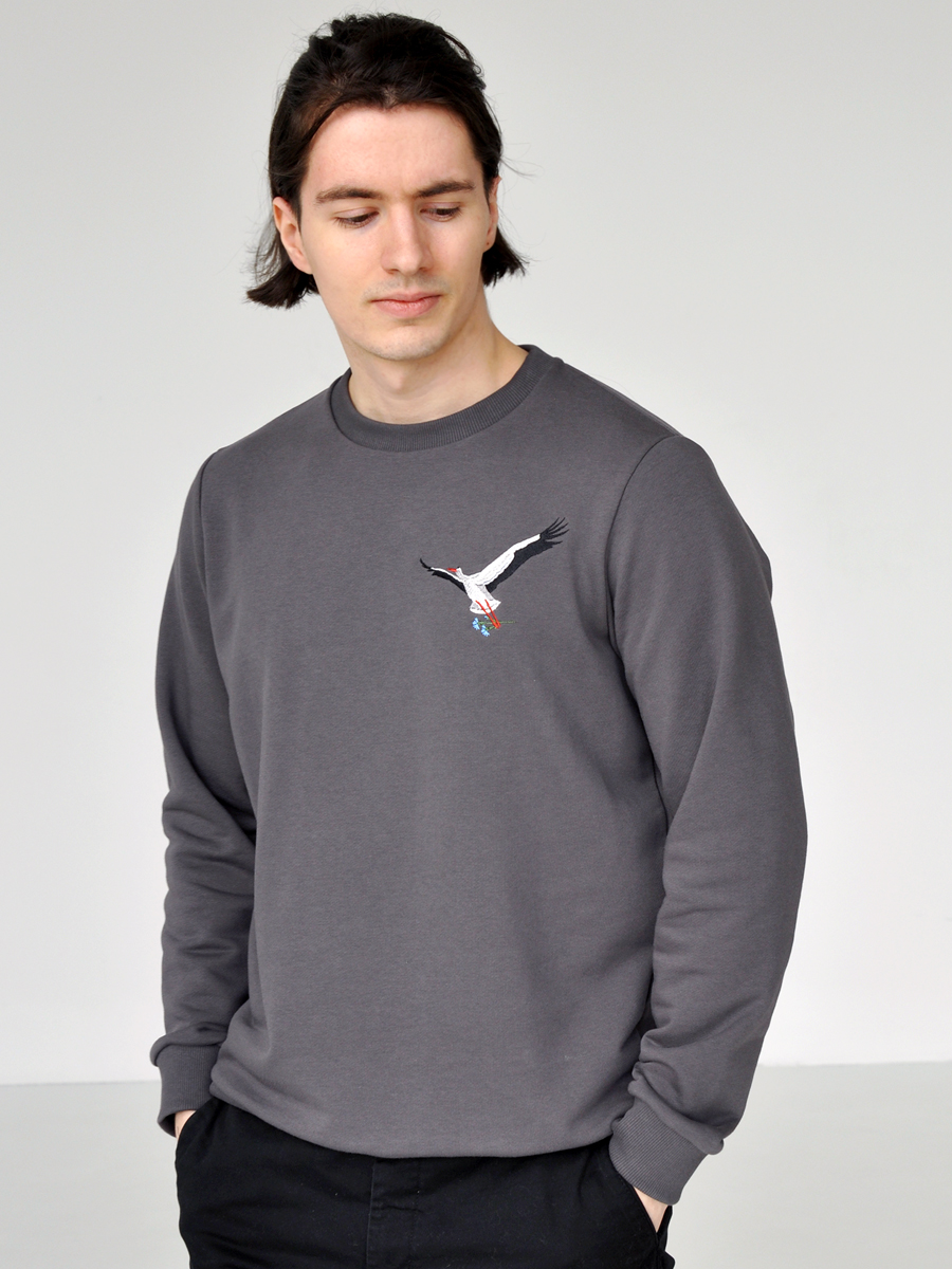 Свитшот мужской графитовый с вышивкой "Аист"