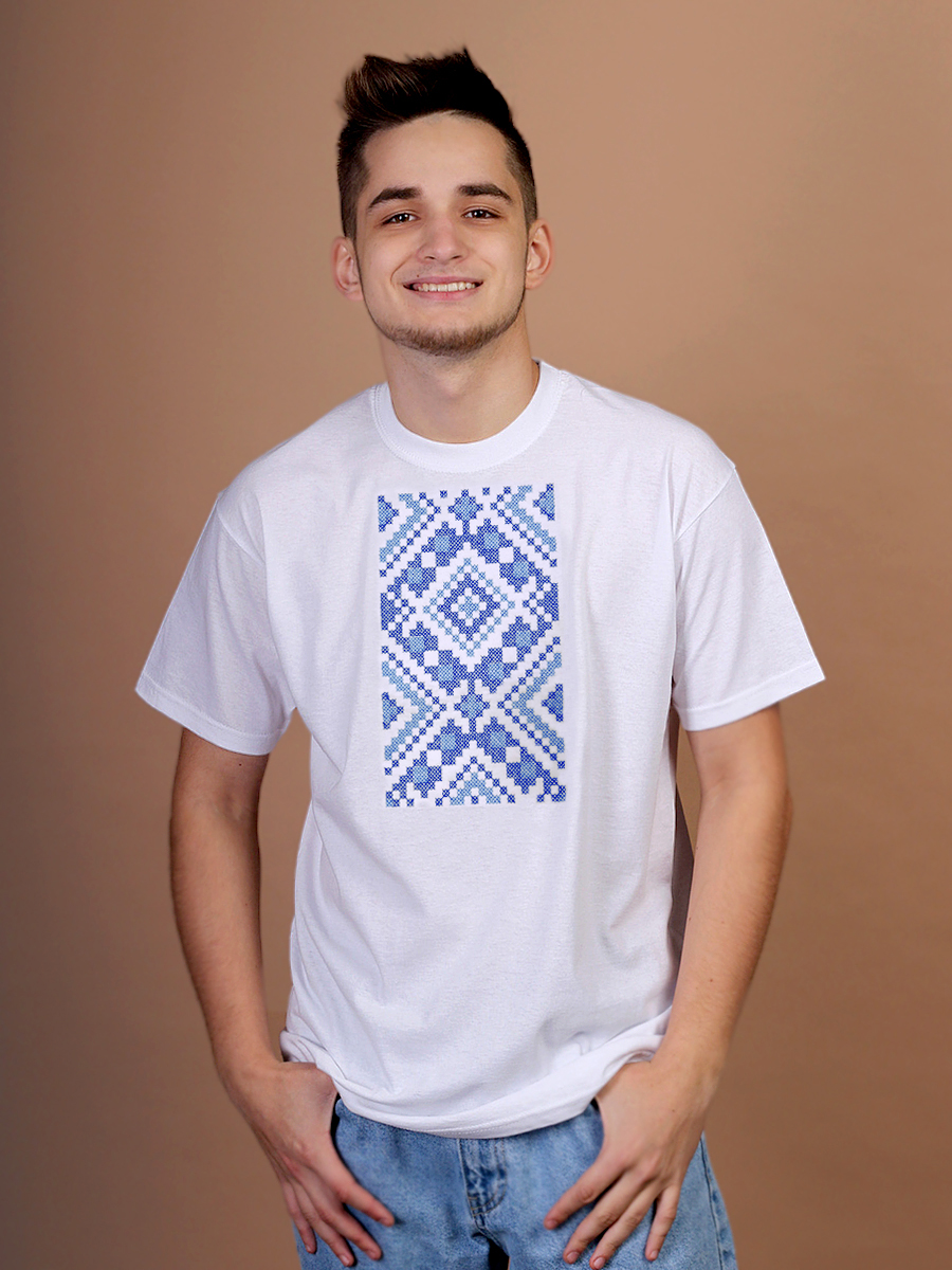 Мужская футболка белая с синей вышивкой "Багацце"