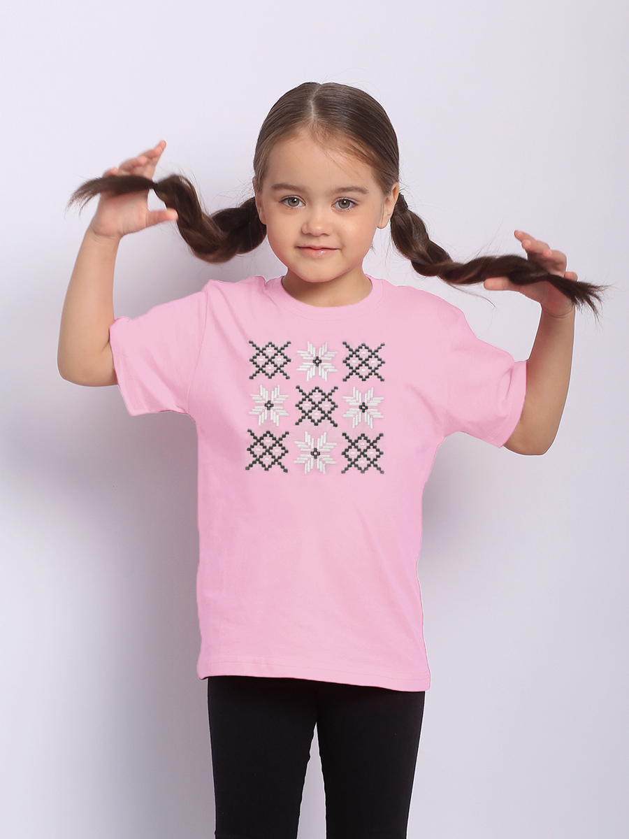 Детская футболка розовая с бело-серой вышивкой "Спарыш"