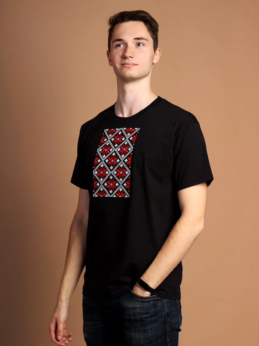 Мужская футболка черная с красно-белой вышивкой "Васьмiрог" 