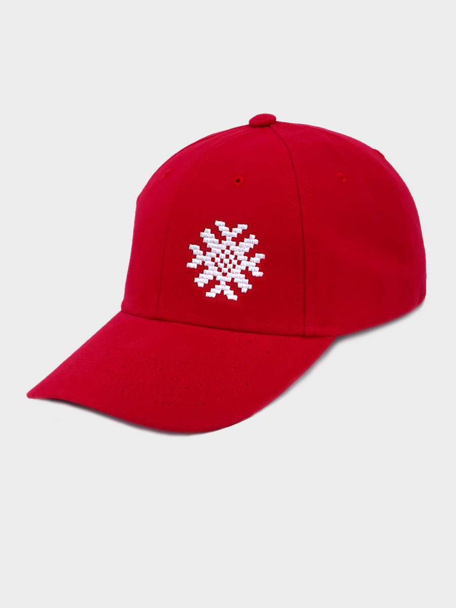 Красная бейсболка с белой вышивкой "Ярыла"