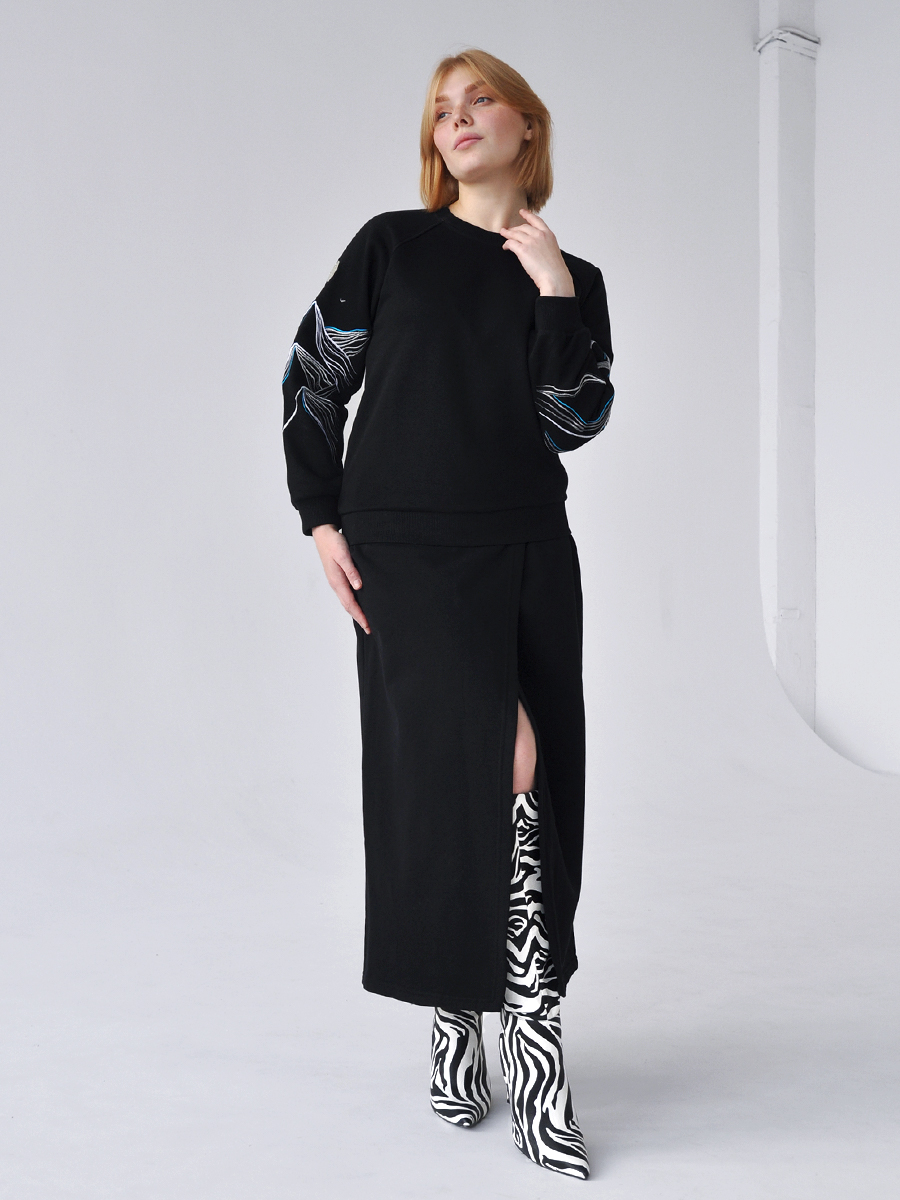 Юбка женская с запахом черного цвета