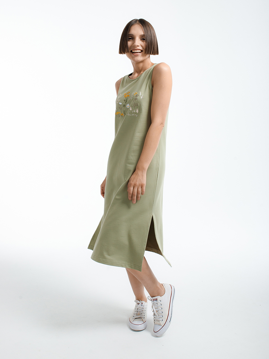 Платье оливковое без рукавов с вышивкой "Солнечное настроение"