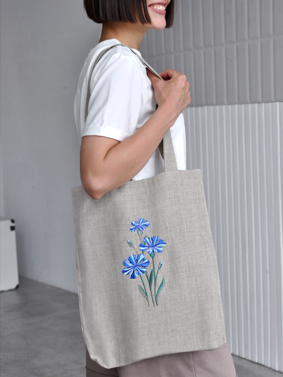 Сумка с вышивкой "Василек"