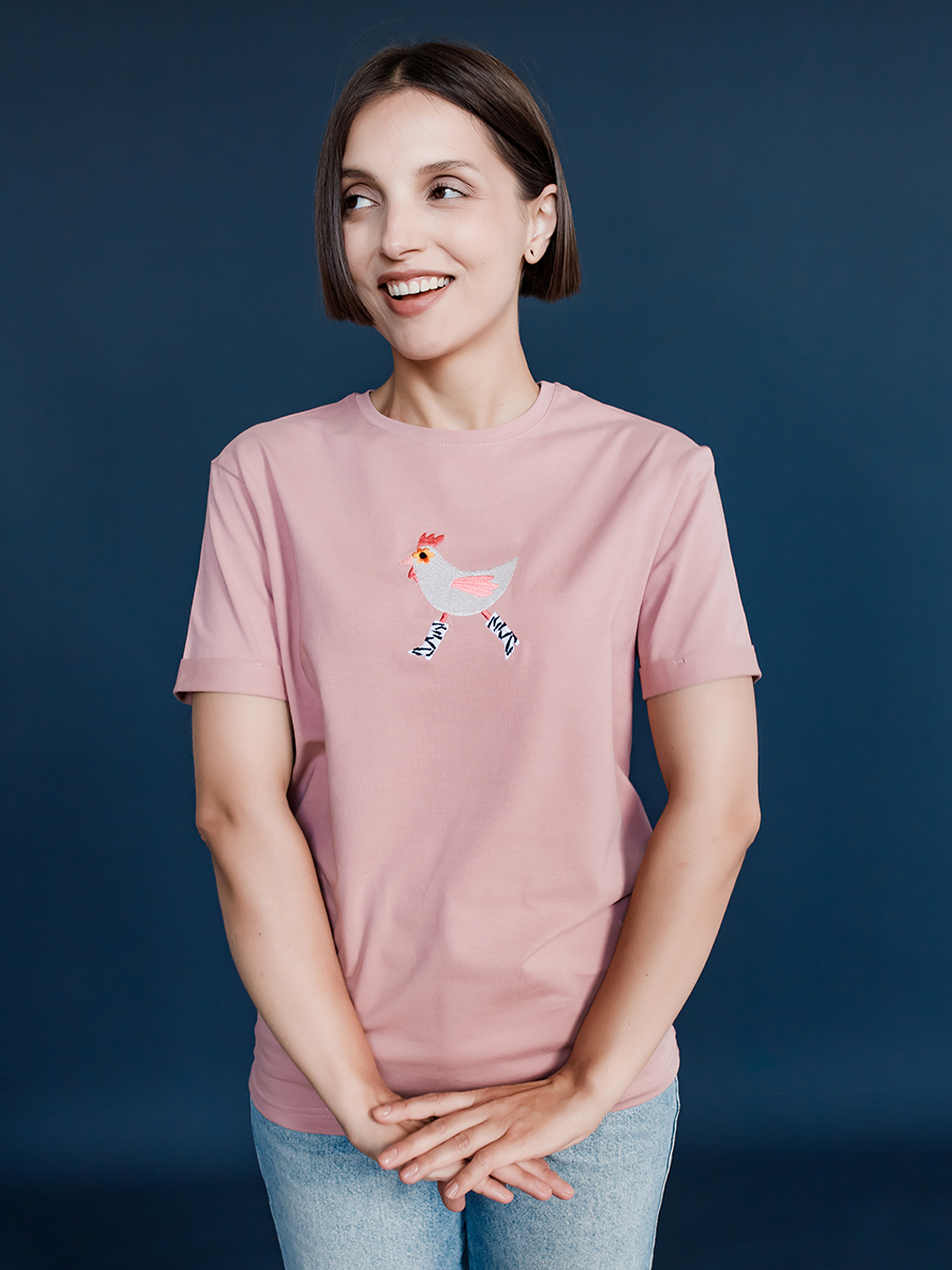 Женская футболка цвета пыльная роза оверсайз с вышивкой "Цыпа"