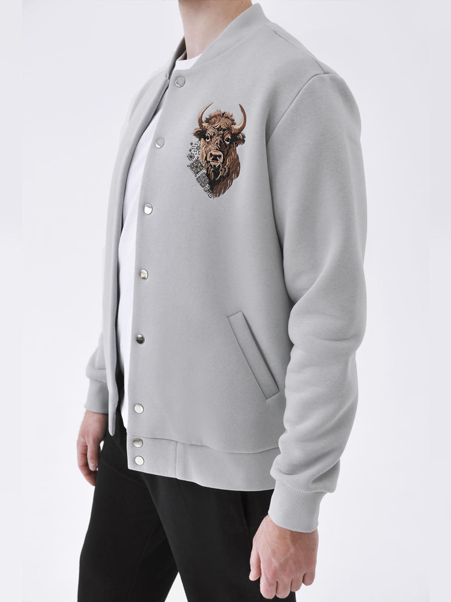 Бомбер мужской светло-серый с вышивкой "Бизон"