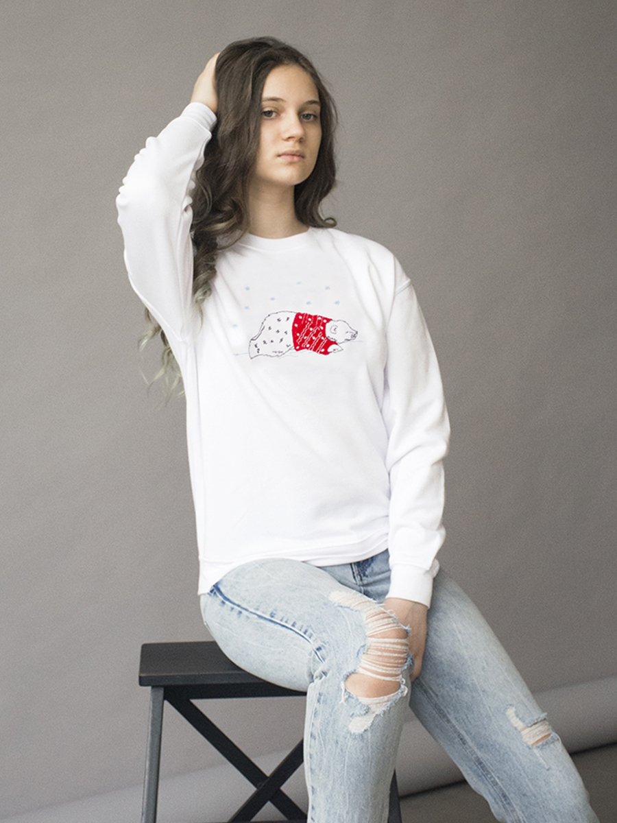 Подростковый белый свитшот с вышивкой "Северный Мишка"