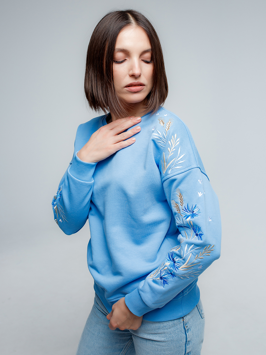 Женский свитшот голубой с вышивкой "Валошкі ў каласах"