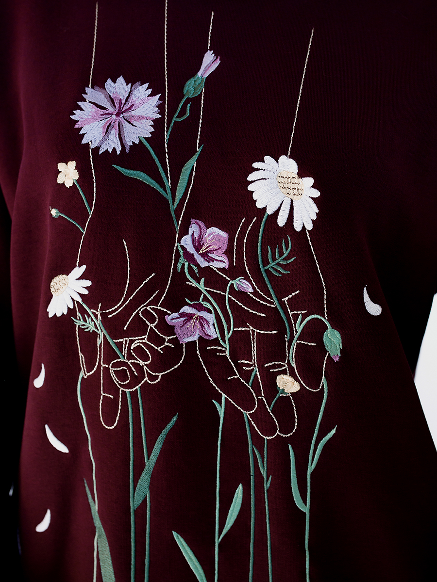 Худи оверсайз баклажанового цвета с вышивкой "Полевые цветы"