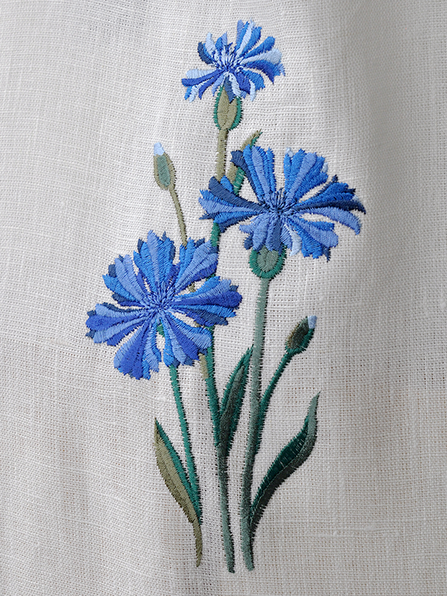 Сумка в молочном цвете с вышивкой "Василек"