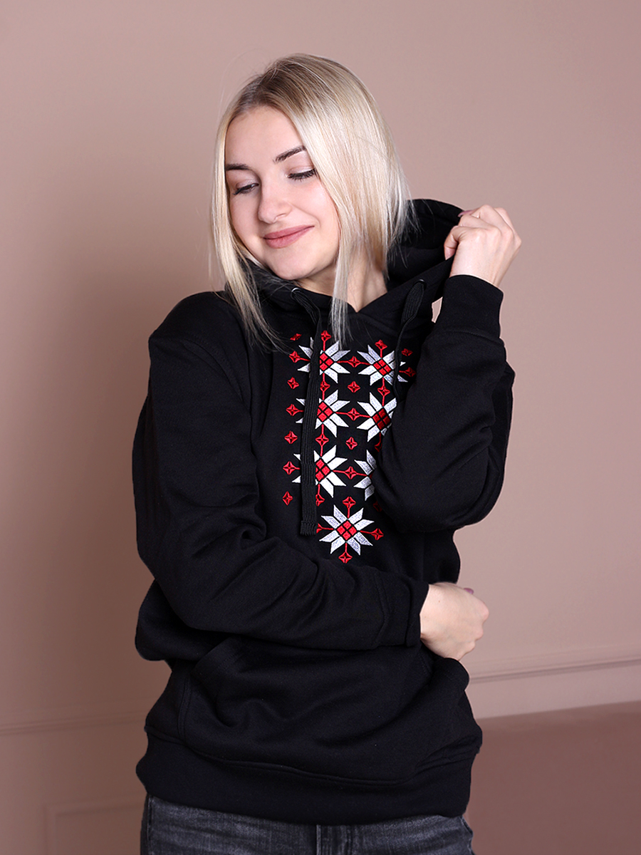 Худи женское черное с красно-белой вышивкой "Жыцце"