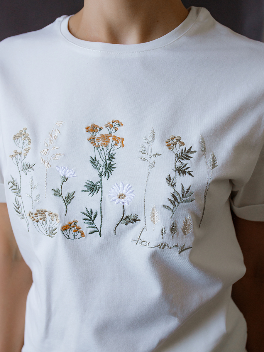 Женская футболка молочная оверсайз с вышивкой "Солнечное настроение"