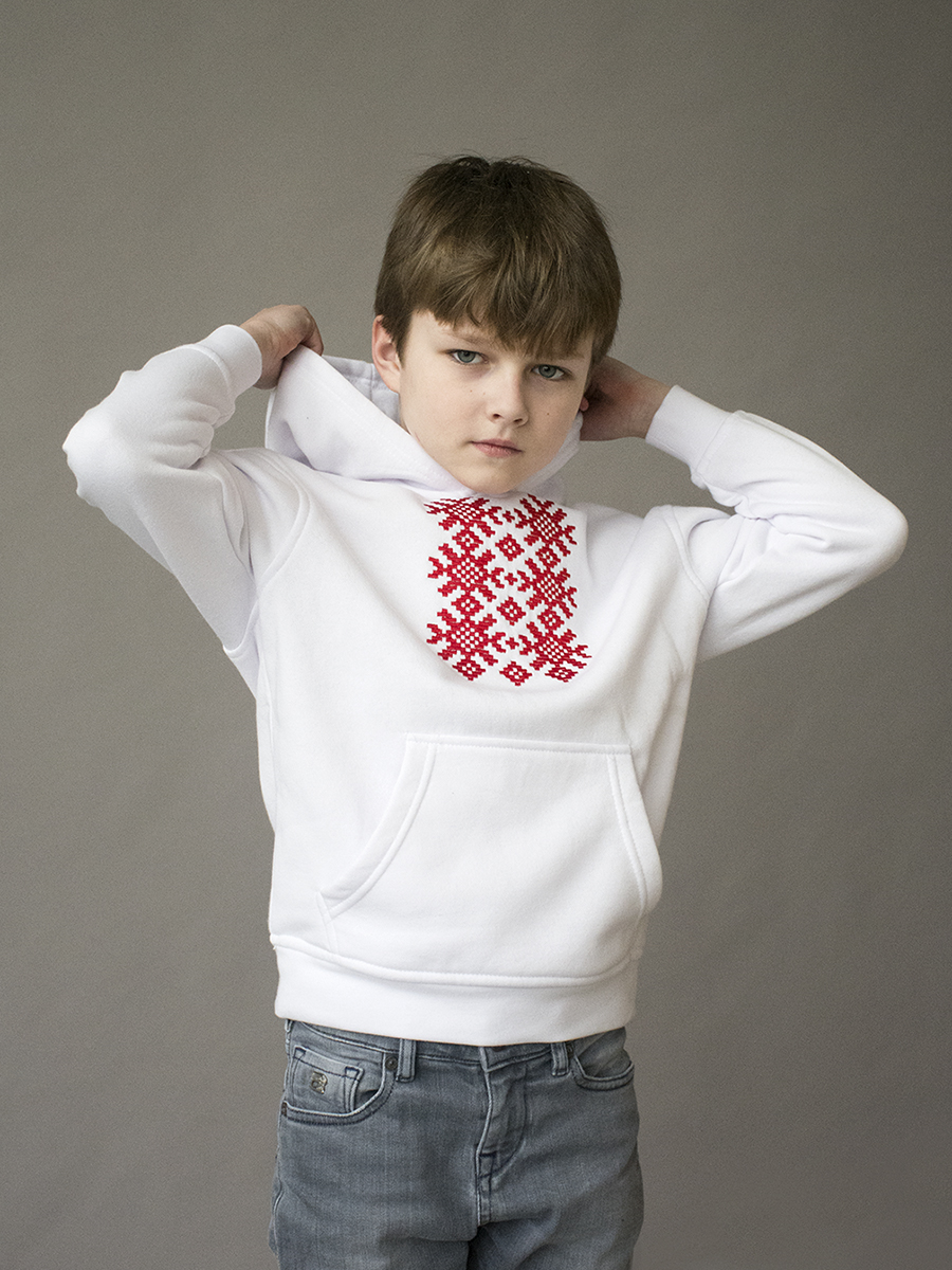 Детское белое худи с красной вышивкой "Ярыла"