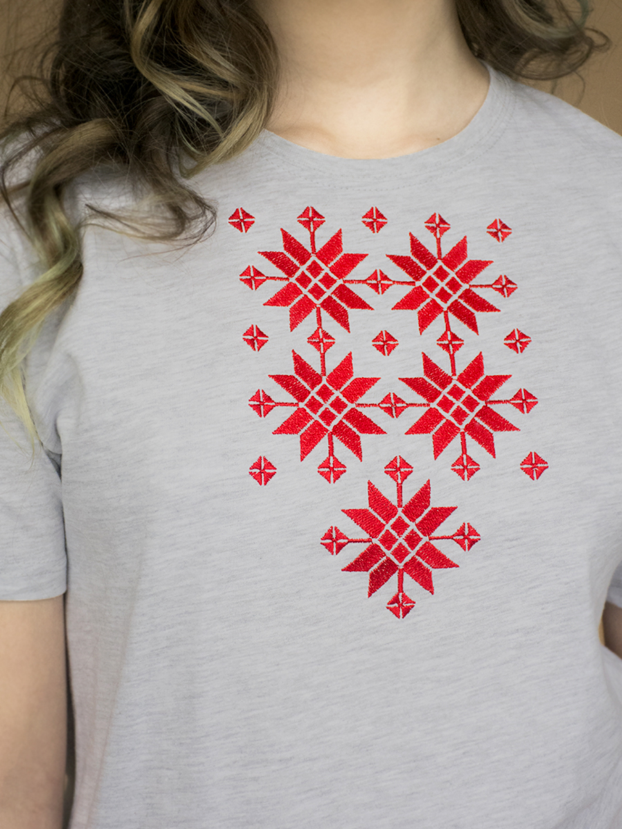 Детская футболка серая с красной вышивкой "Жыццё"