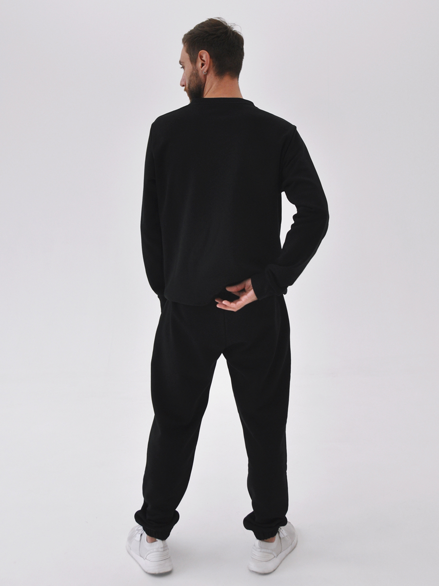 Брюки-джоггеры черные 