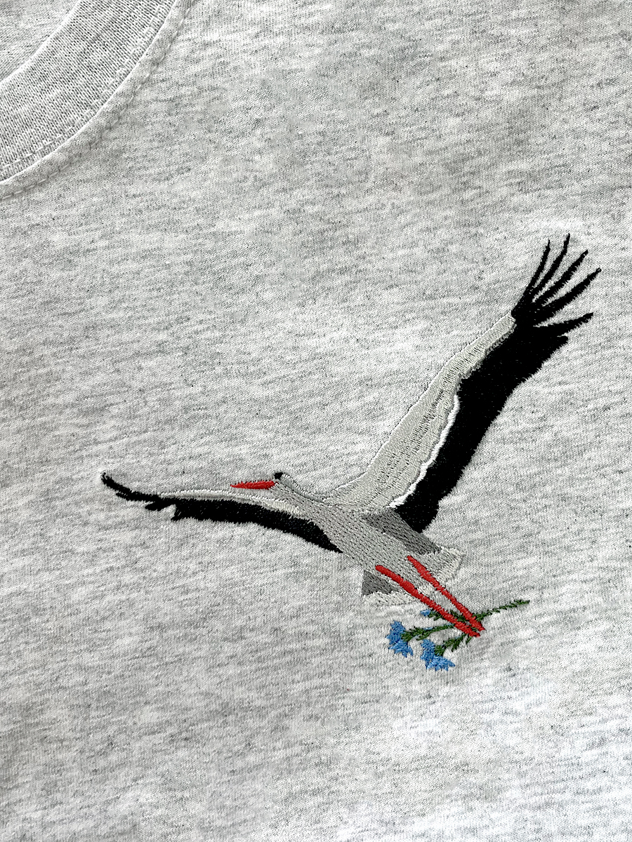 Мужская серая футболка с вышивкой "Аист"