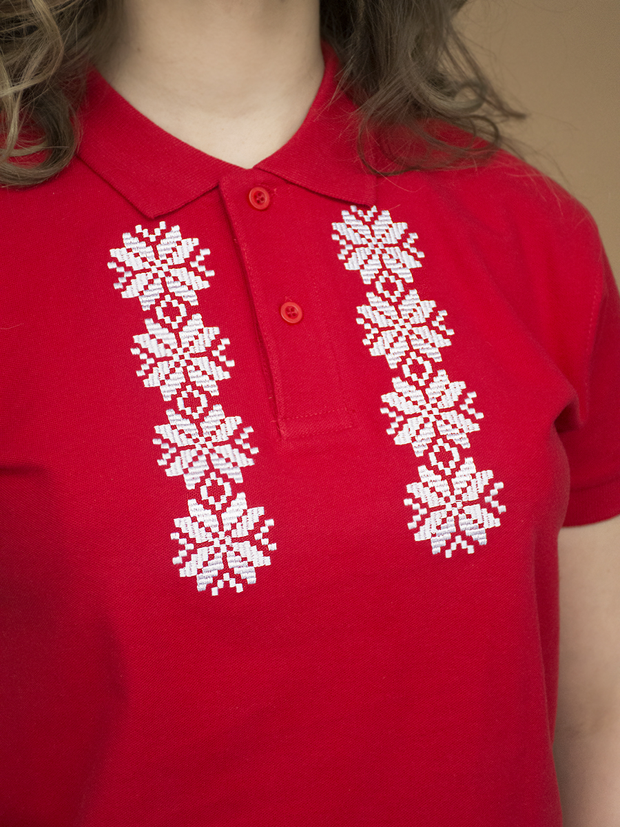 Детская футболка-поло красная с белой вышивкой "Хараство"