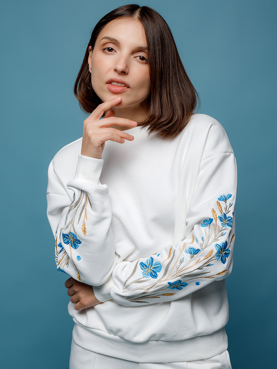 Женский свитшот оверсайз молочного цвета с вышивкой "Родны лен"