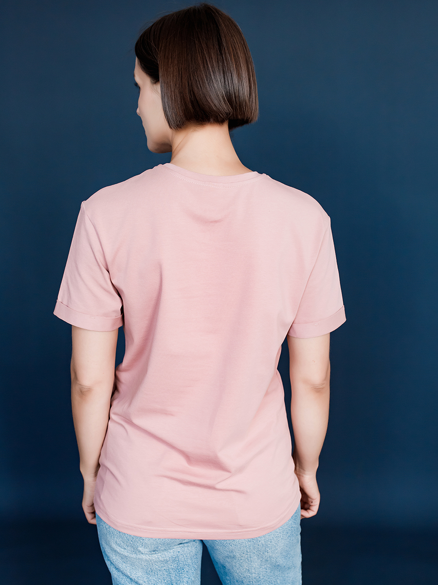 Женская футболка цвета пыльная роза оверсайз с вышивкой "Цыпа"