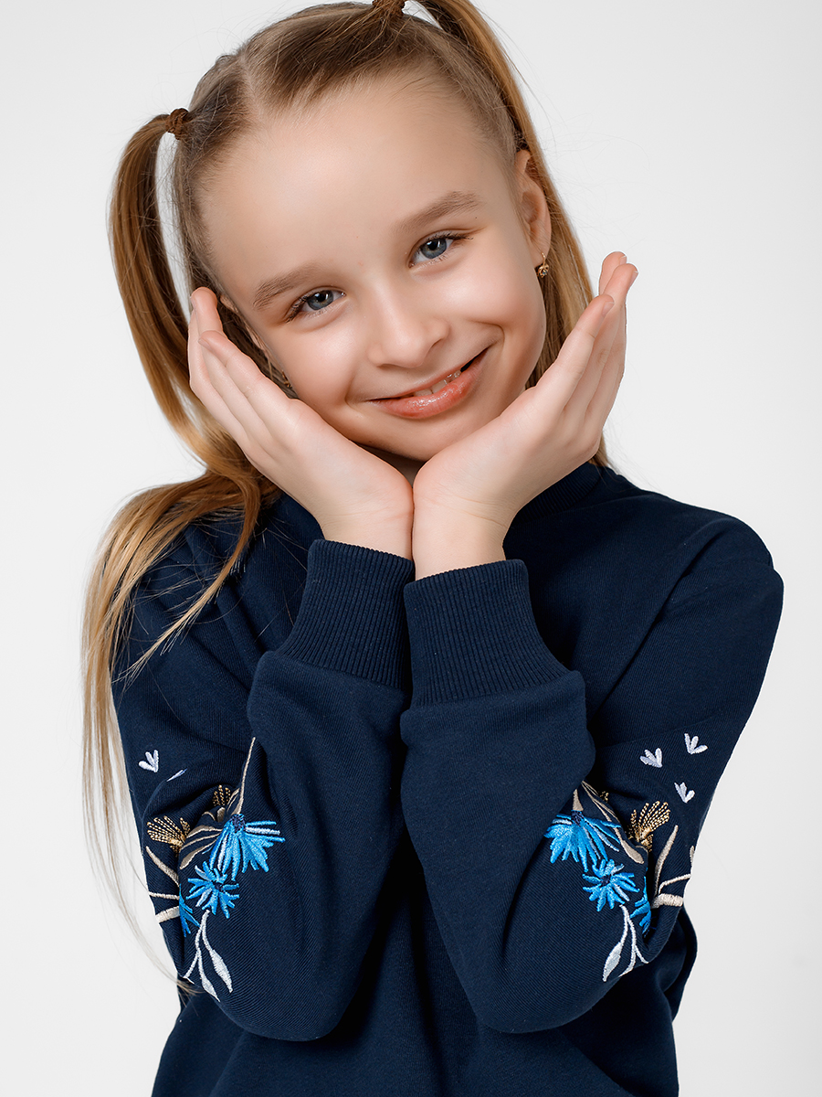Подростковый темно-синий свитшот с вышивкой "Валошкі ў каласах"