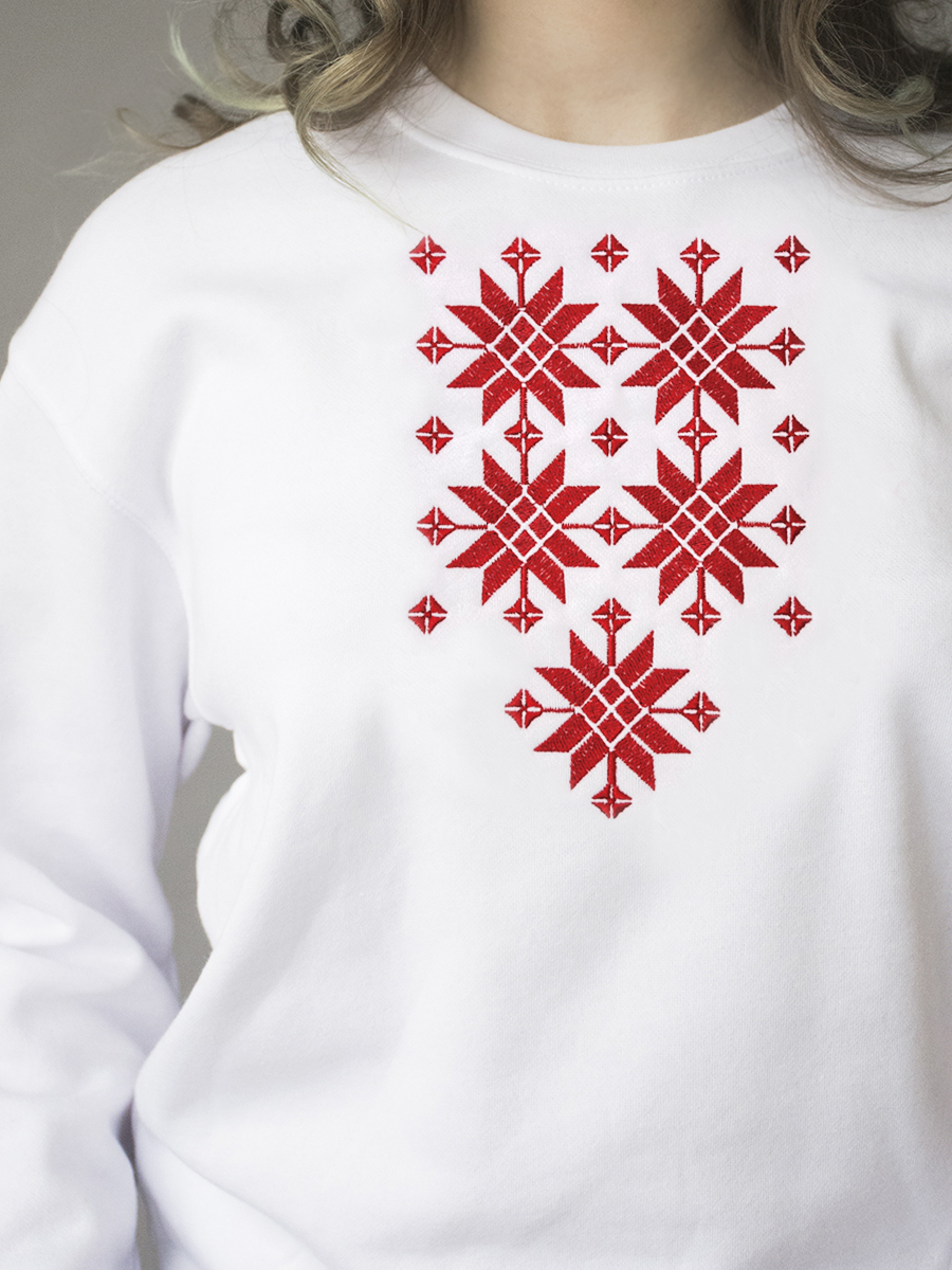 Детский белый свитшот с красной вышивкой "Жыцце"