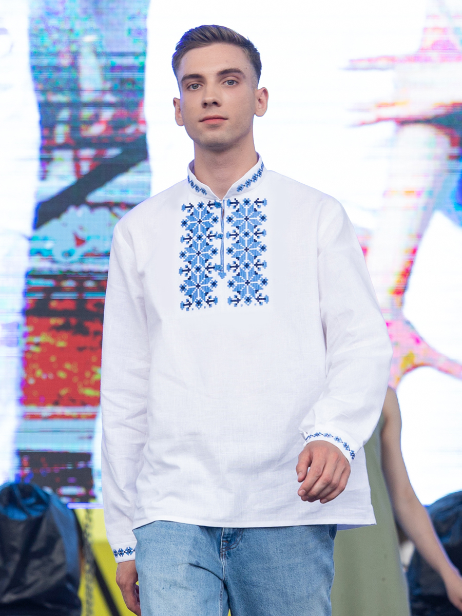 Рубаха мужская белая с голубой вышивкой "Орнамент"