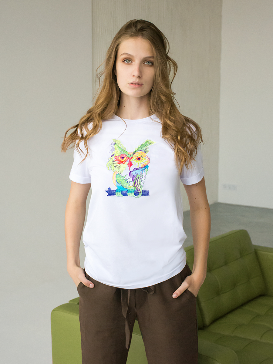 Женская белая футболка оверсайз с вышивкой "Сова"