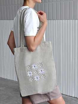 Сумка с вышивкой "Спарыш"