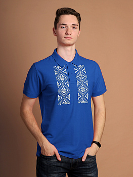 Футболка-поло мужская васильковая с белой вышивкой "Васьмiрог"