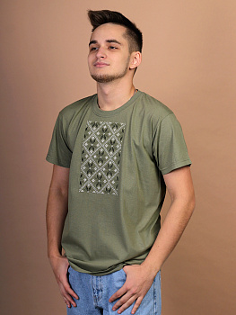 Мужская футболка оливковая с вышивкой "Васьмiрог"