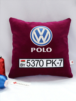Подушка бордовая "Volkswagen" с гос. номером, 33x33 см