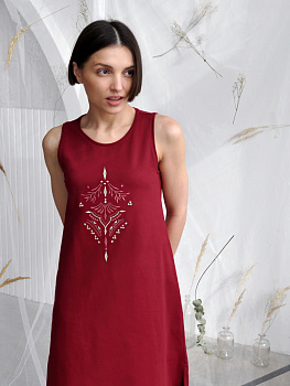 Платье винное без рукавов с вышивкой "Орнамент"