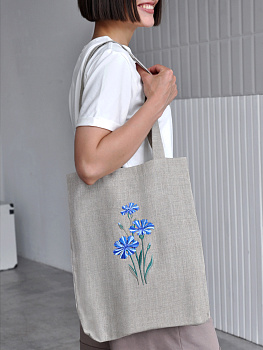 Сумка с вышивкой "Василек"