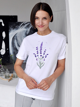 Женская белая футболка оверсайз с вышивкой "Лаванда"