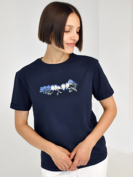 Женская темно-синяя футболка оверсайз с вышивкой "Птичьи посиделки"
