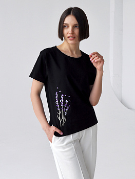 Женская черная футболка со спущенным плечом и разрезами с вышивкой "Лаванда"