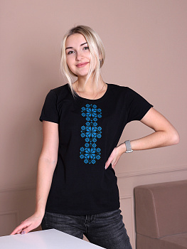 Женская футболка черная с синей вышивкой "Каляды" 