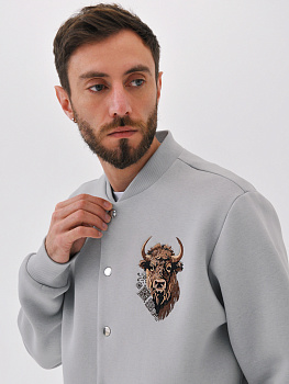Бомбер мужской светло-серый с вышивкой "Бизон"